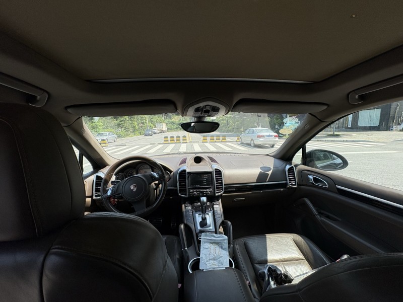 娄底12年保时捷卡宴5