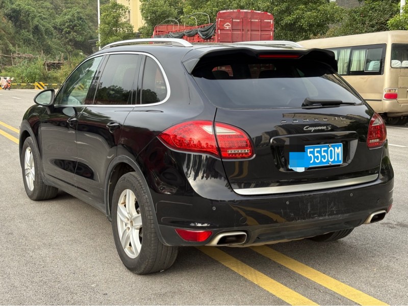 娄底12年保时捷卡宴8