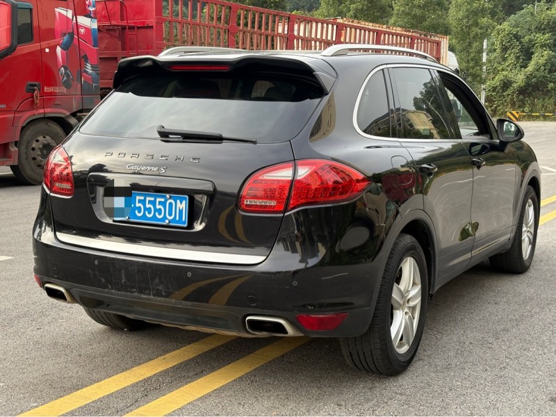 娄底12年保时捷卡宴9