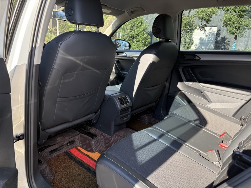 岳阳19年大众途观5