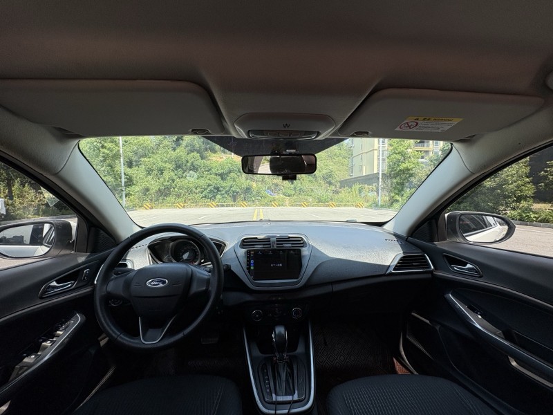 岳阳21年福特福睿斯4