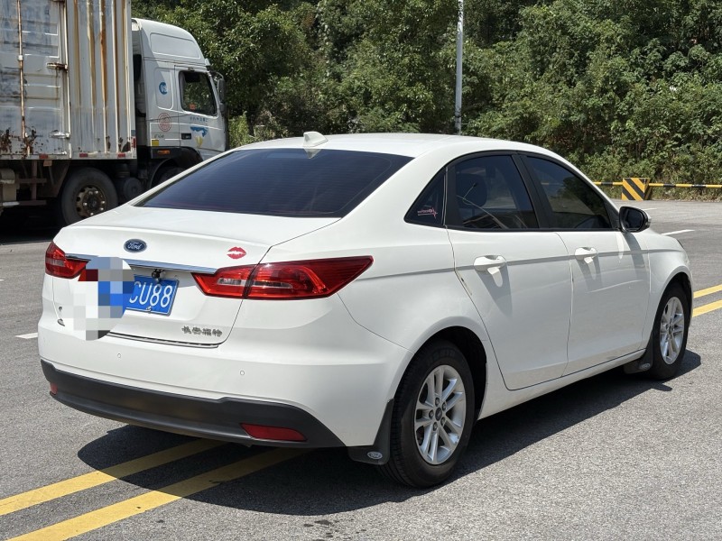 岳阳21年福特福睿斯7