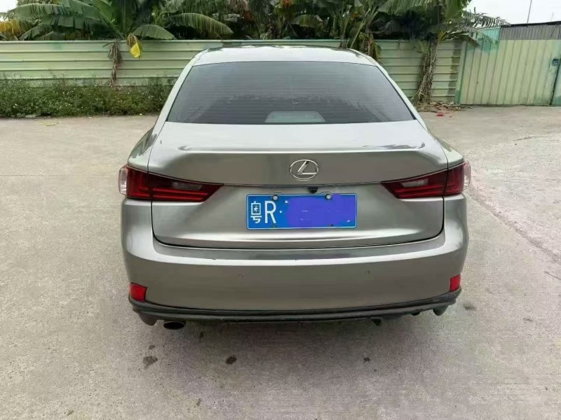 汕头14年雷克萨斯IS9