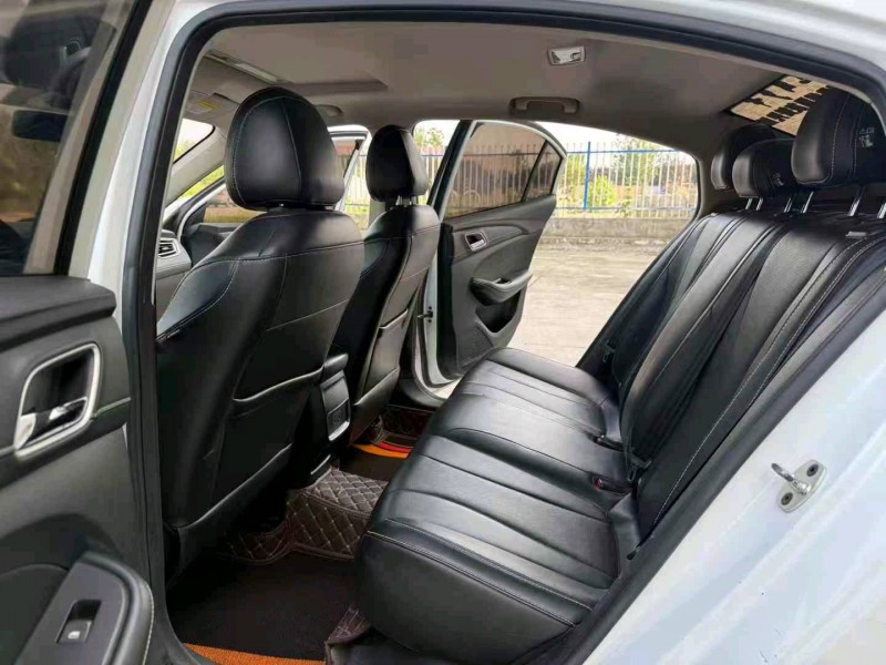 徐州21年荣威i56