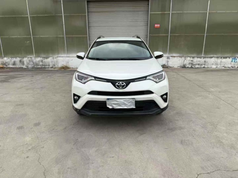 徐州19年丰田RAV4荣放1