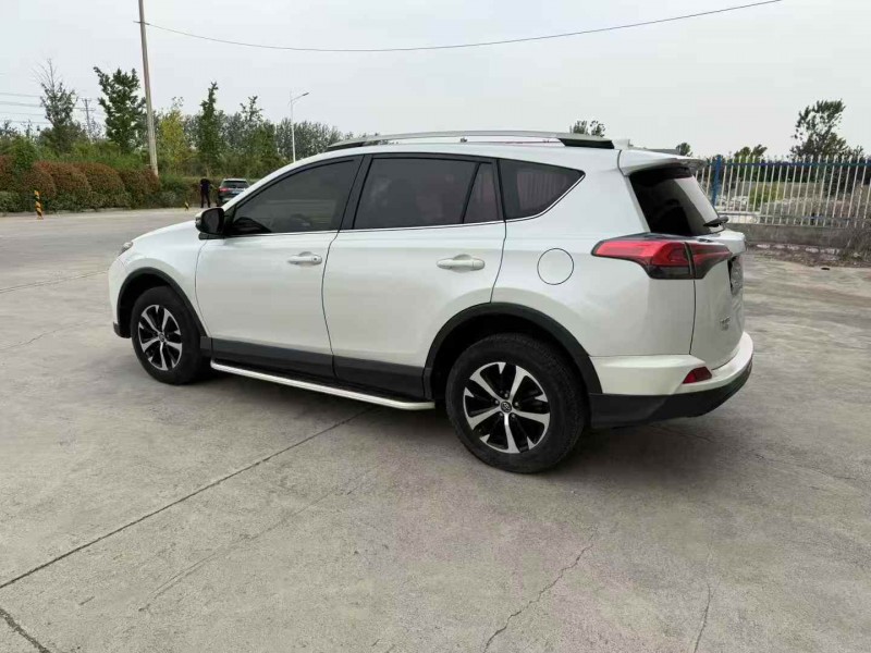 徐州19年丰田RAV4荣放8