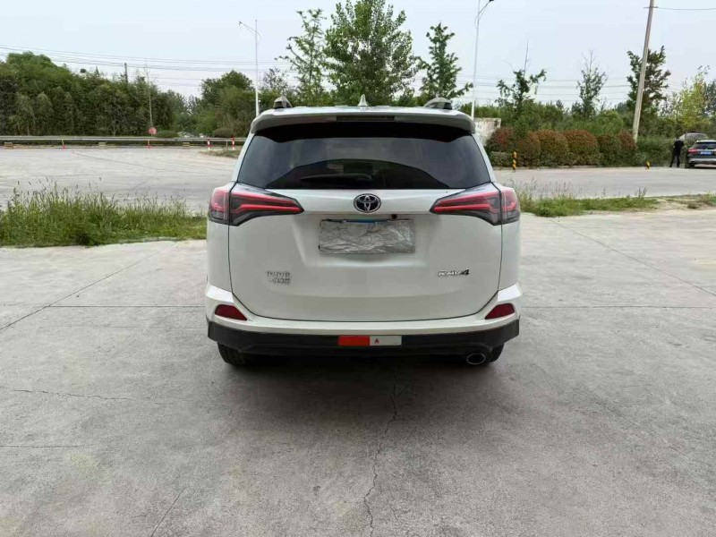 徐州19年丰田RAV4荣放9