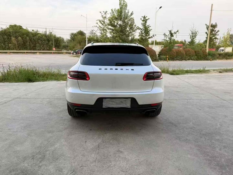 徐州15年保时捷Macan9