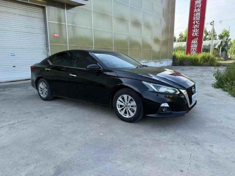 徐州21年日产天籁3