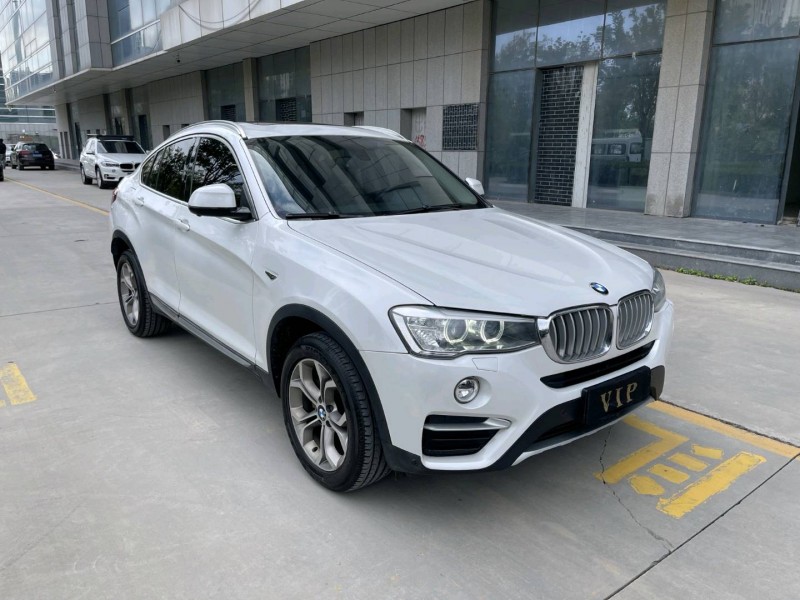 济宁18年宝马X42