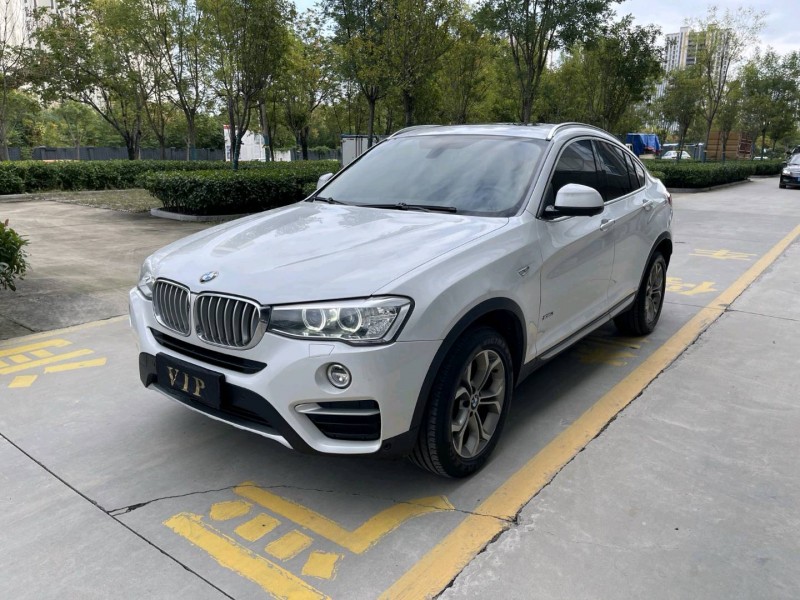 济宁18年宝马X43