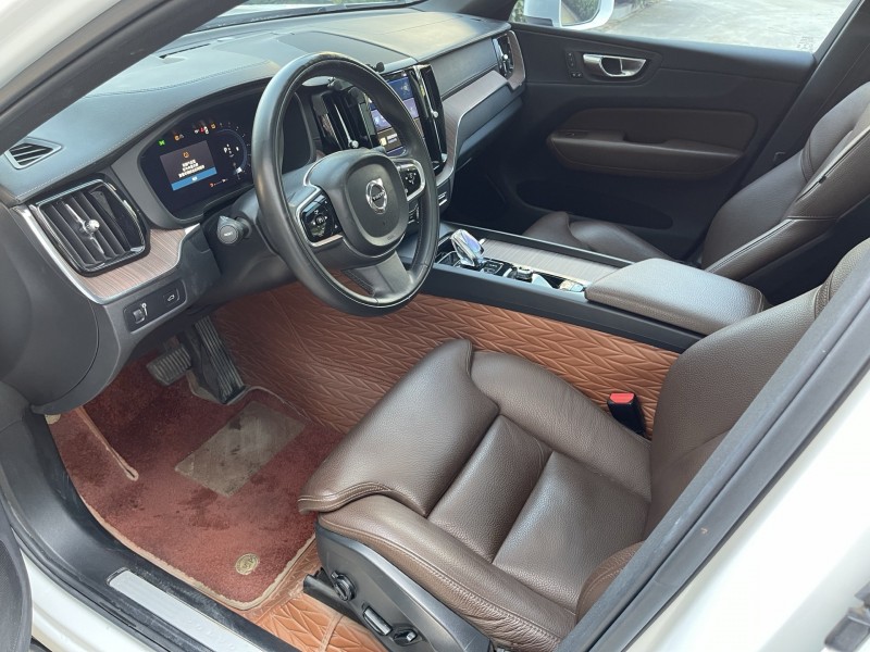 济宁21年沃尔沃XC605