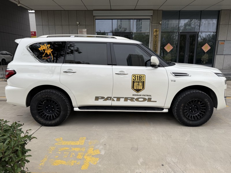 济宁20年日产途乐9