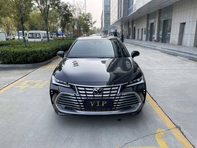 济宁24年丰田亚洲龙1