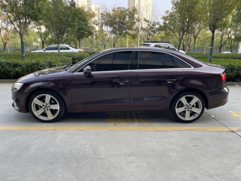 济宁20年奥迪A38