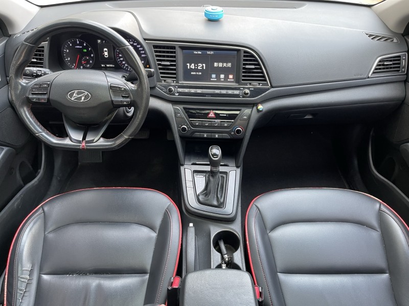 济宁16年现代领动5