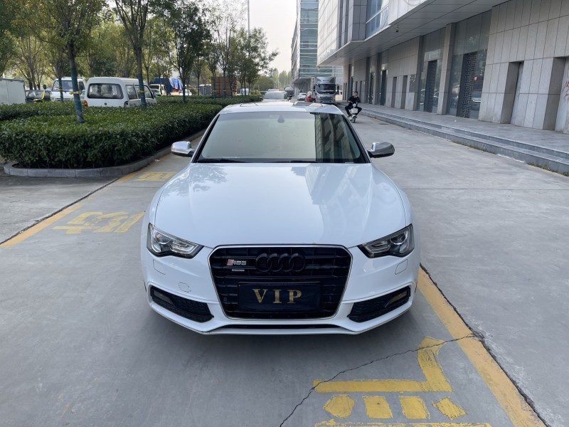 济宁15年奥迪A51