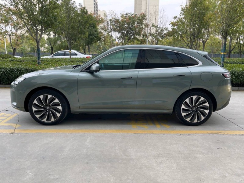 济宁22年华为智选问界7