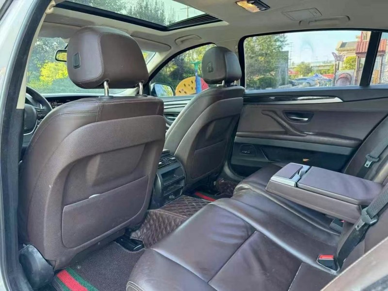 青岛15年宝马5系4