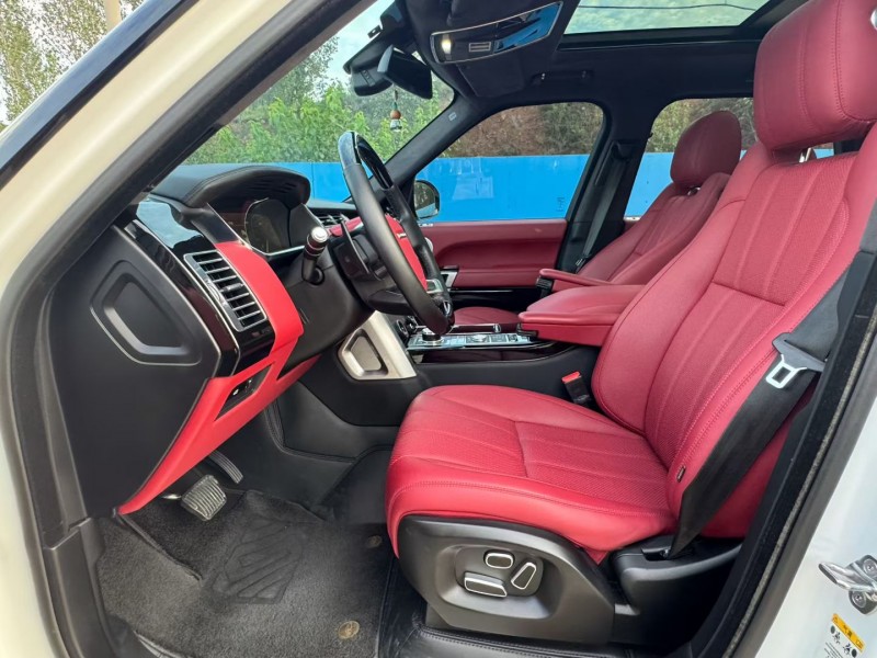 青岛13年路虎揽胜行政6