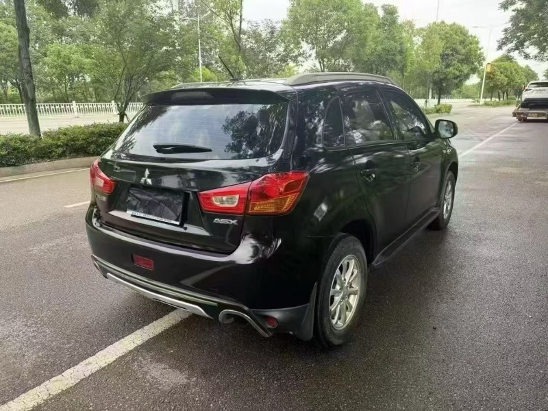 娄底15年三菱劲炫7