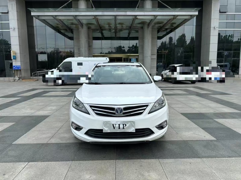 枣庄18年长安汽车逸动1