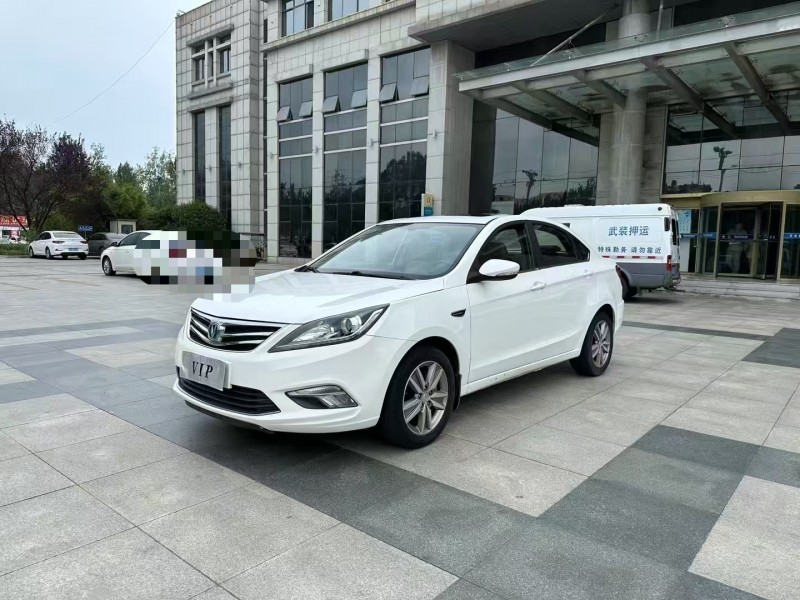 枣庄18年长安汽车逸动2