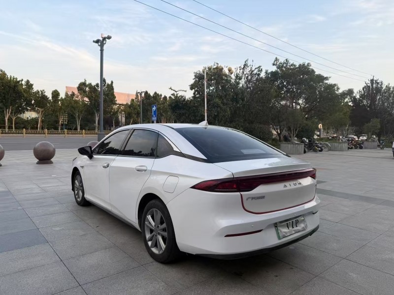 枣庄24年吉利几何9