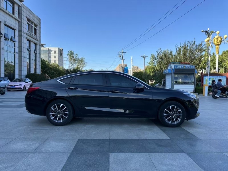 枣庄23年红旗H57