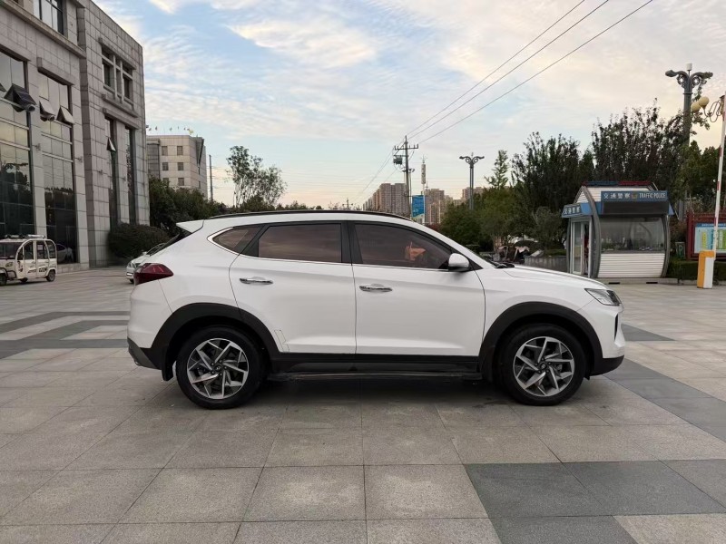 枣庄20年现代途胜7