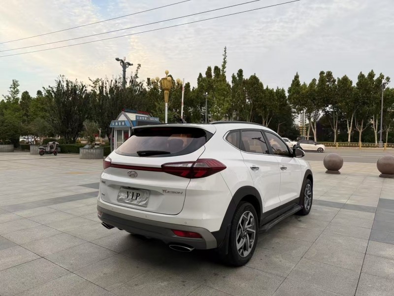 枣庄20年现代途胜8