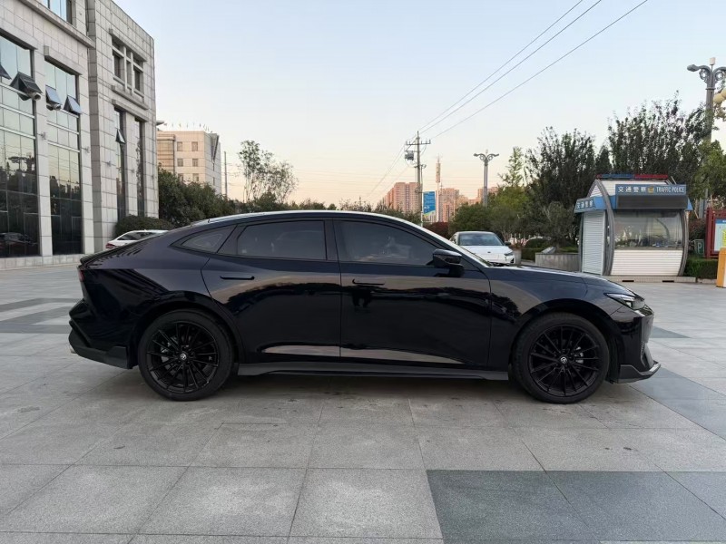 枣庄24年长安汽车UNI7