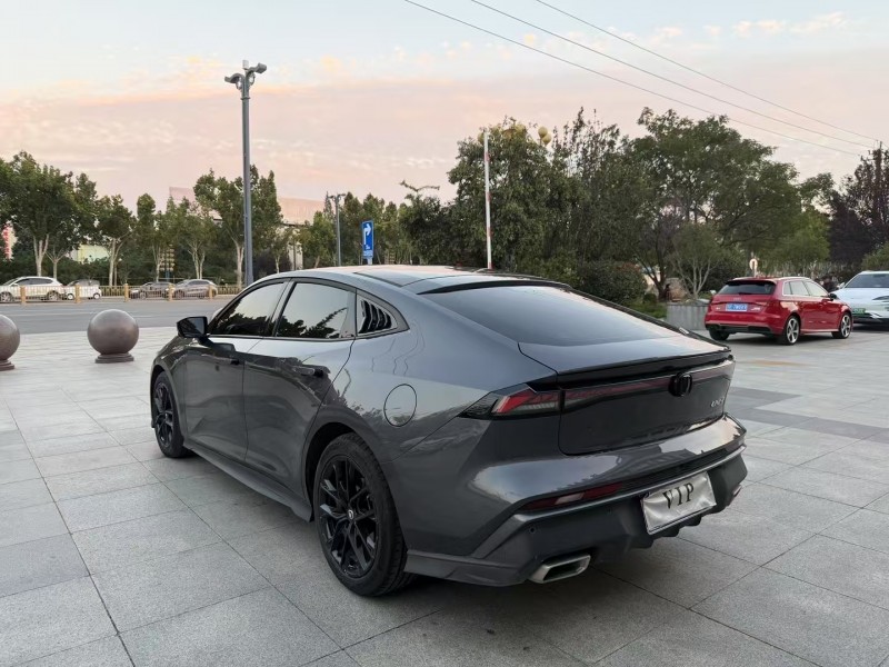 枣庄25年长安汽车UNI9