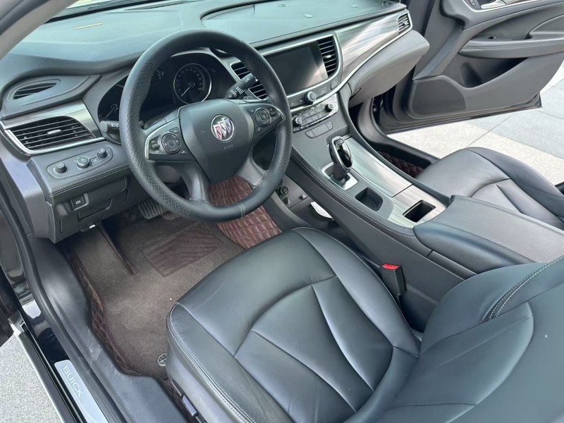 枣庄22年别克君越4