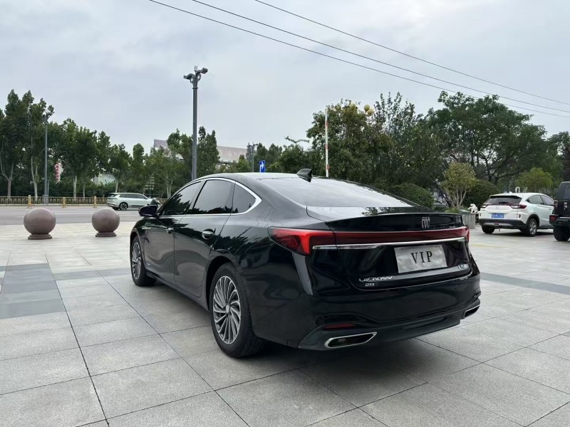 枣庄24年别克君越9