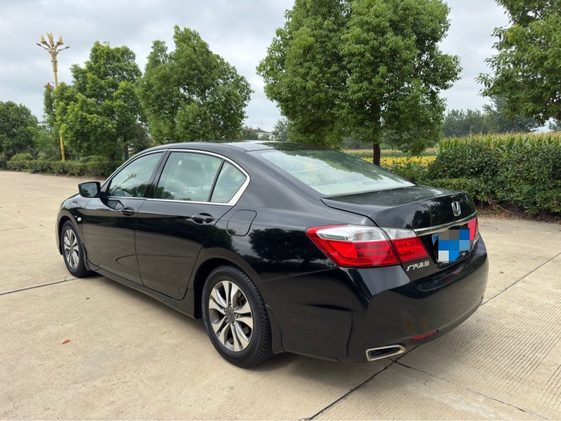 盐城14年本田雅阁5