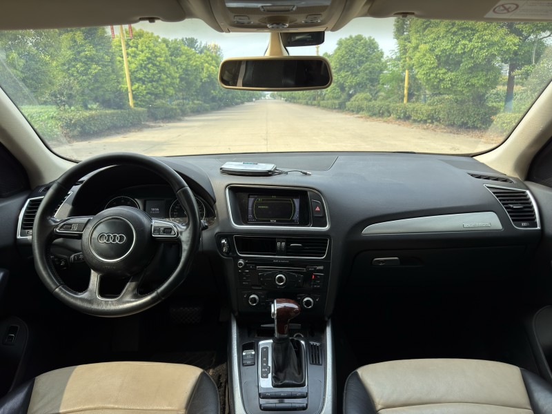 盐城15年奥迪Q58