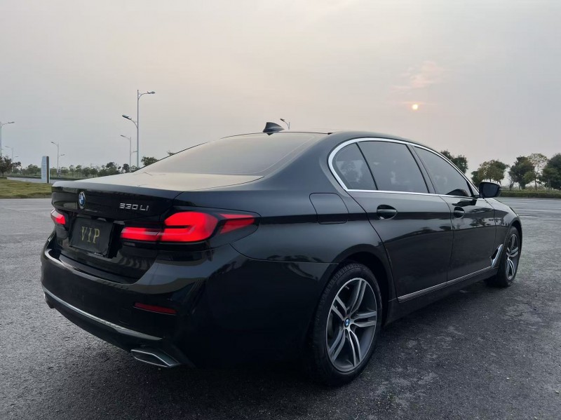 盐城22年宝马5系8