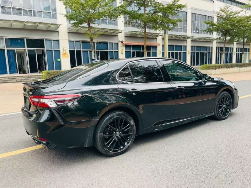 东莞24年丰田凯美瑞7