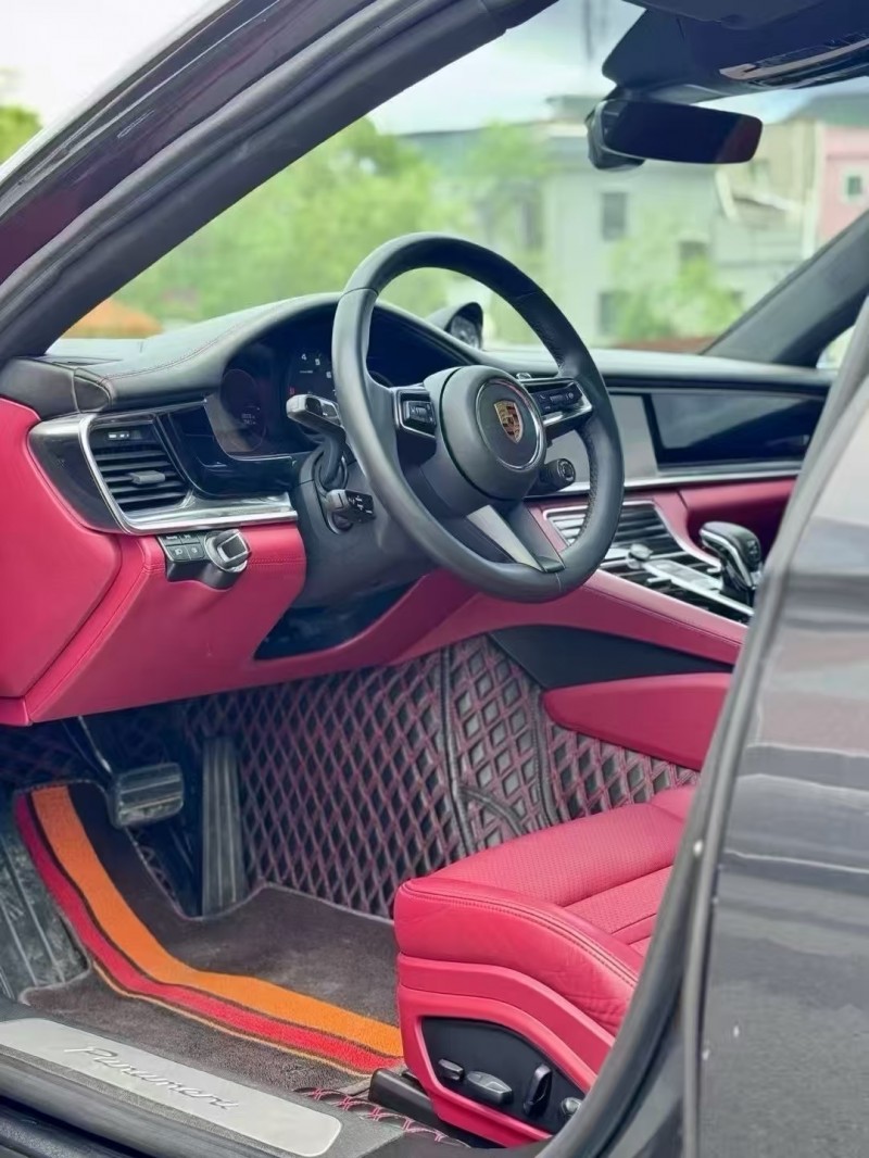 东莞22年保时捷帕拉梅拉6