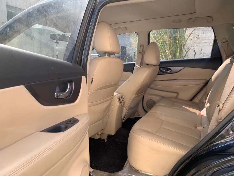 广州15年日产奇骏6