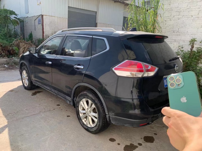 广州15年日产奇骏9