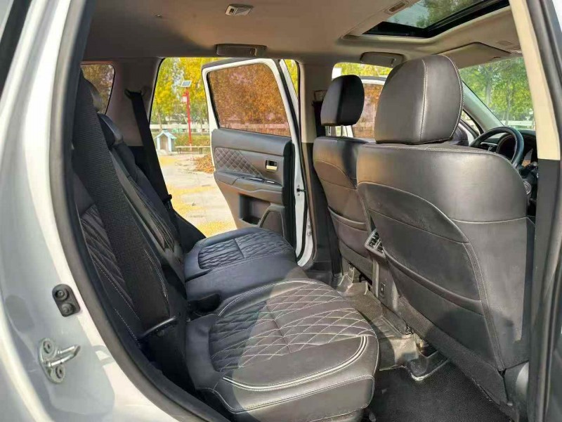 徐州22年三菱欧蓝德6