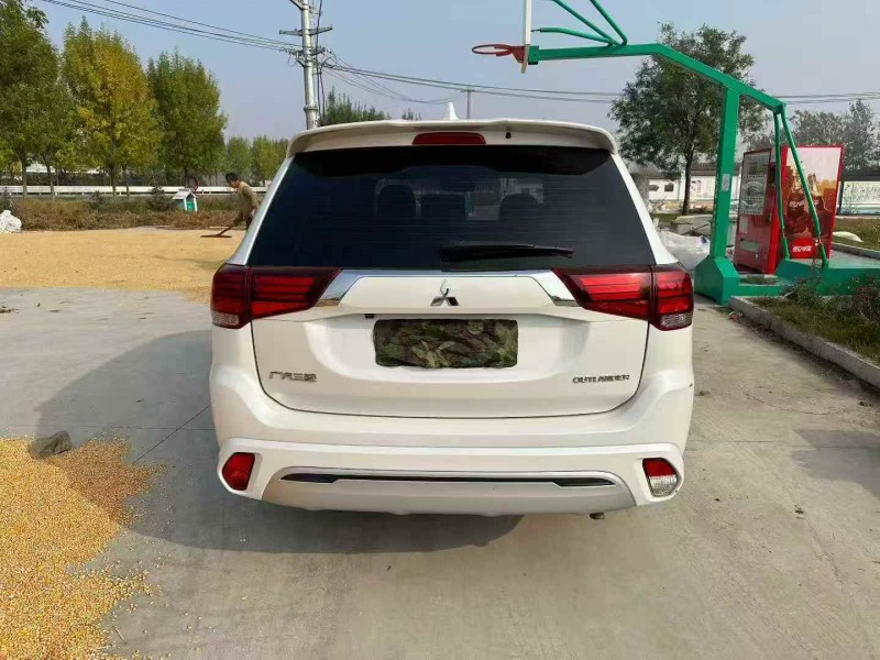 徐州22年三菱欧蓝德9