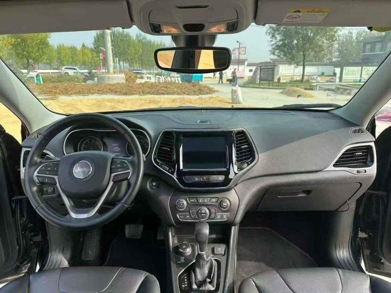 徐州21年Jeep自由光4