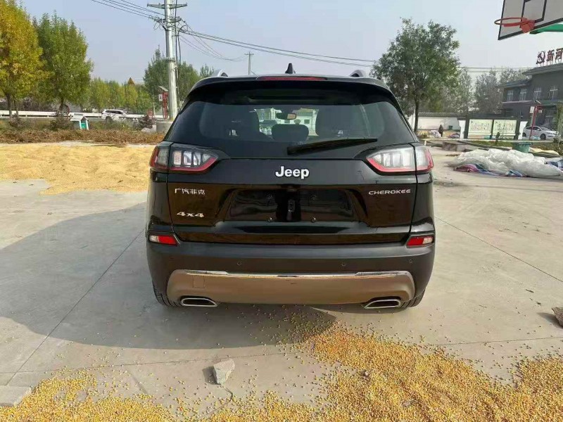 徐州21年Jeep自由光9