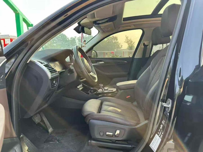 徐州21年宝马X33