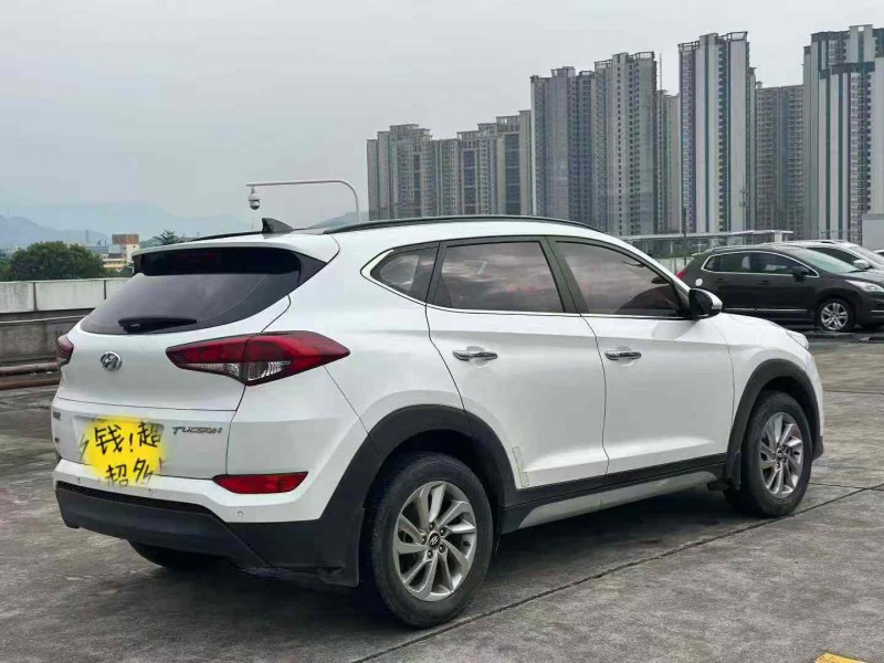 东莞19年现代途胜7