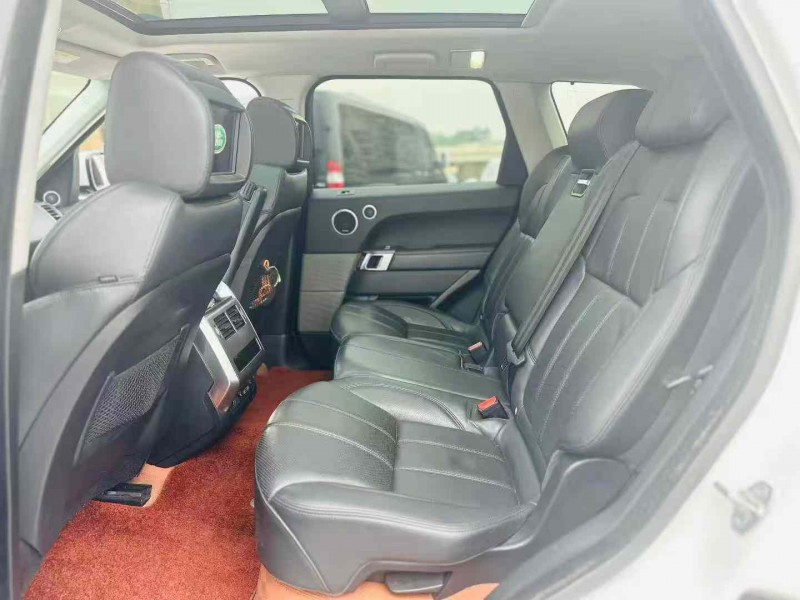 东莞17年路虎揽胜运动6