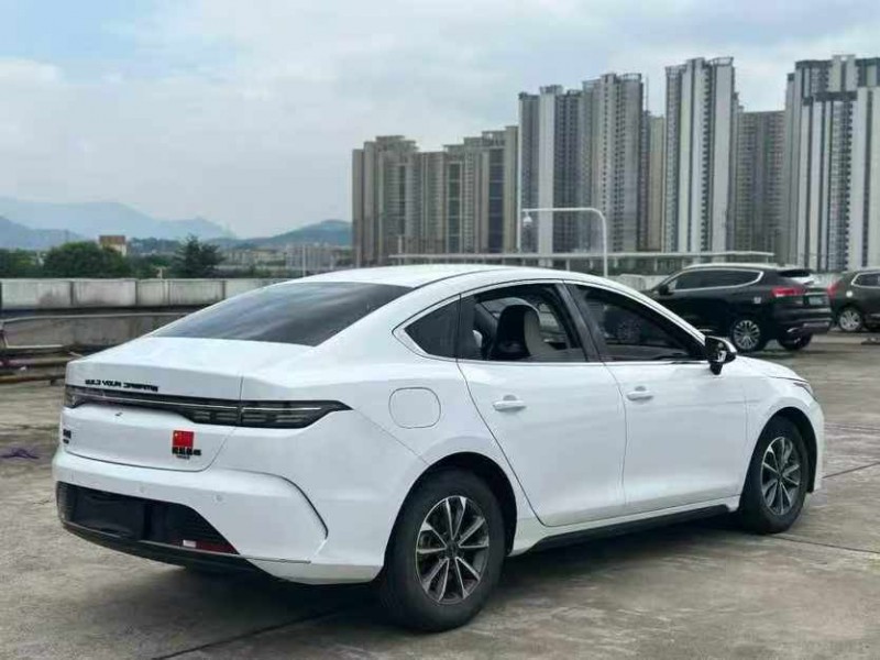 东莞24年比亚迪驱逐舰8